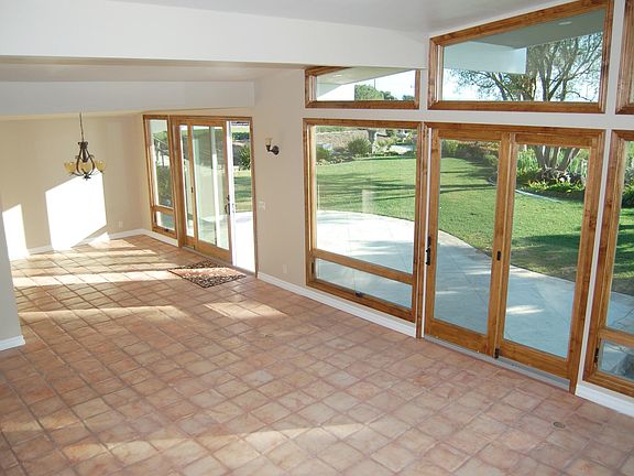 5th image of 28373 San Nicolas Dr