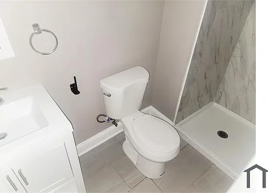 1789 Joan Ave — Photo 5