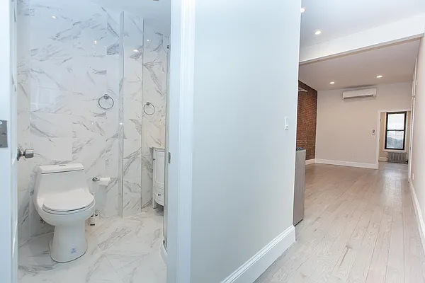 Rented by Voro NYC | media 28