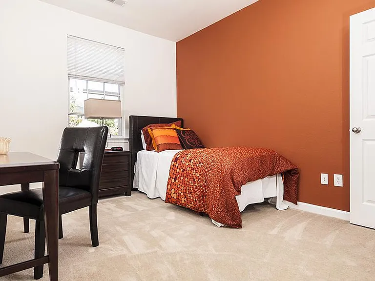 Glen Haven Apartments — Photo 11