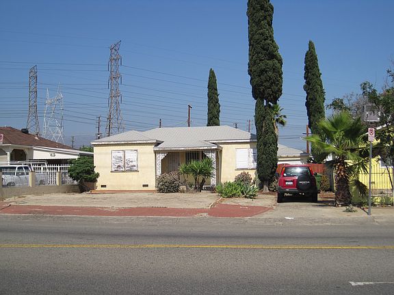 2nd image of 6506 Tujunga Ave