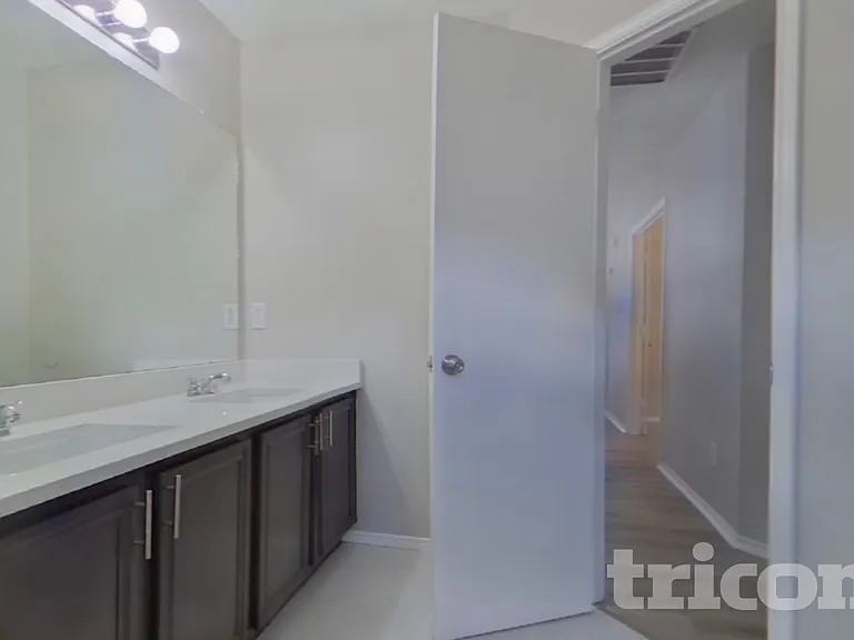 4916 Dougal Ave — Photo 13