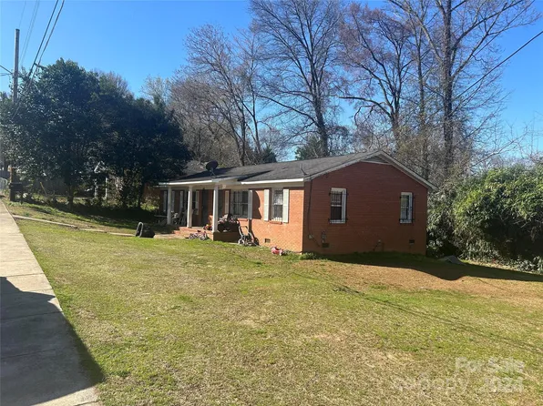 3532 Jonquil St, Charlotte, NC 28211