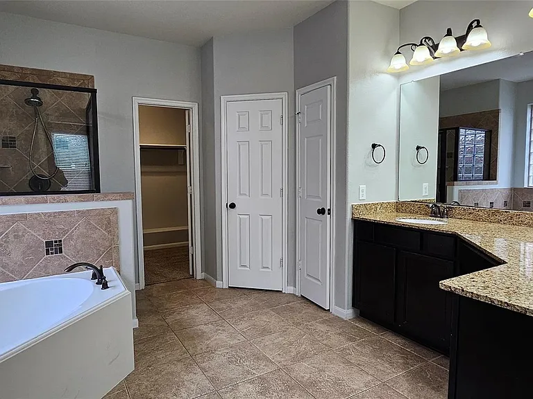 6027 Turner Shadow Ln — Photo 18