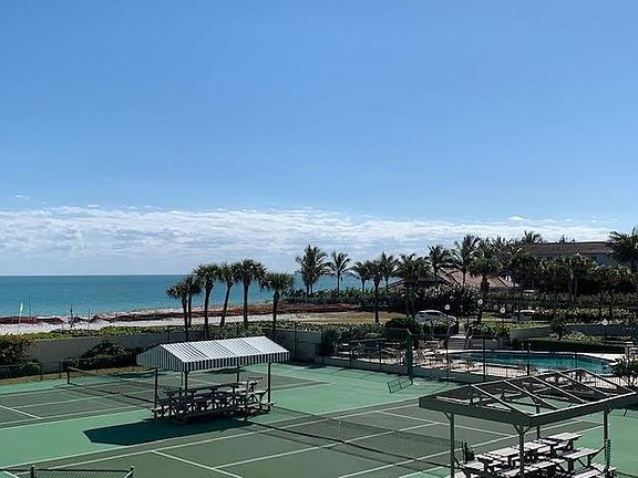5th image of 3939 Ocean Dr
