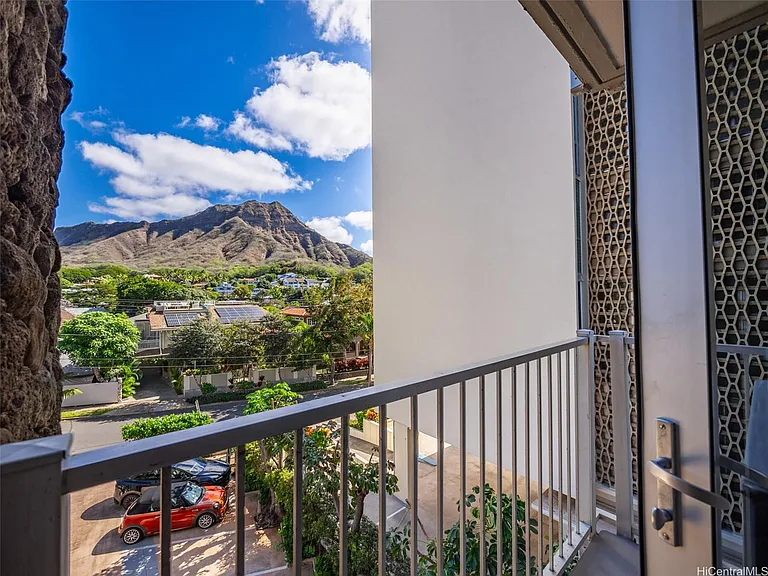 3015 Kalakaua Ave #401 — Photo 12