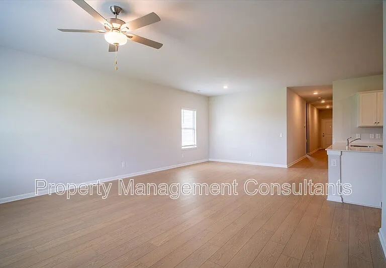 22845 Dashwood Ln — Photo 14