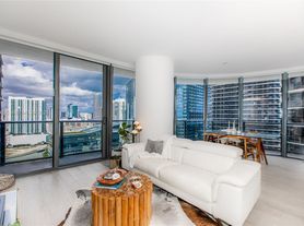 55 SW 9th St