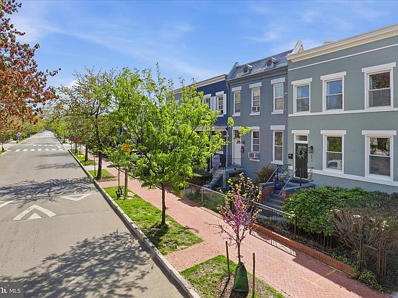 2nd image of 641 L St NE