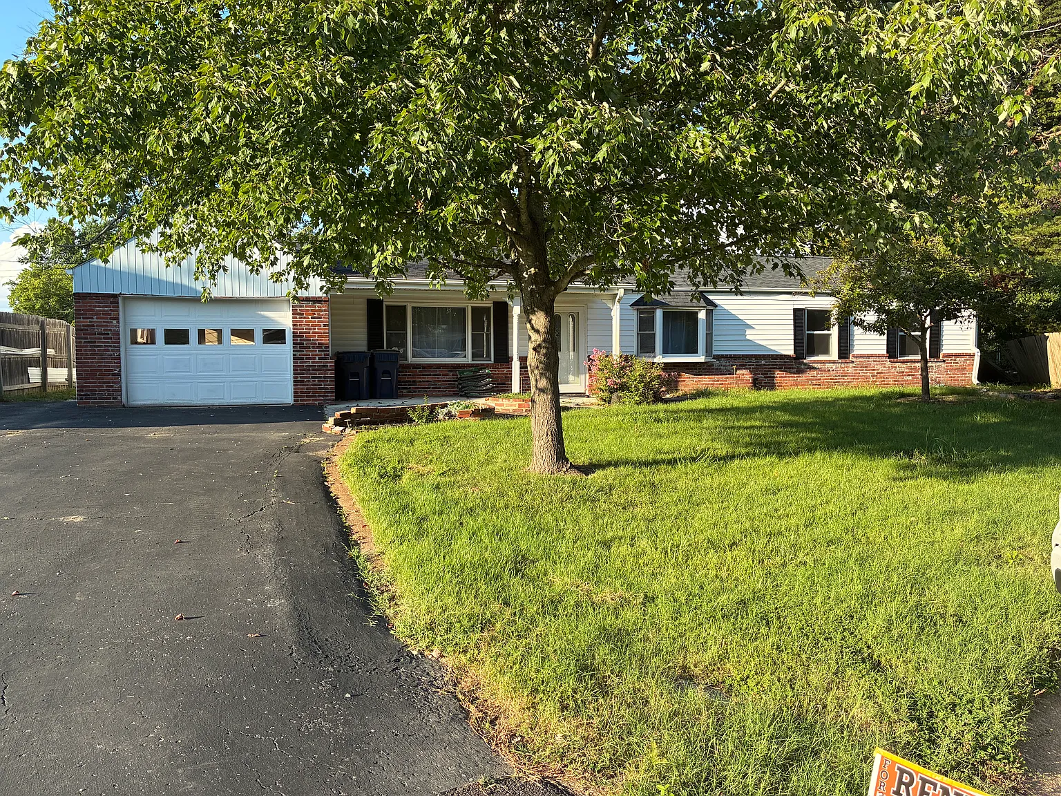 3 bed, 1368 sqft, $1,850 — Photo 1