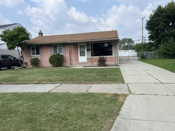 736 Forest St, Westland, MI 48186