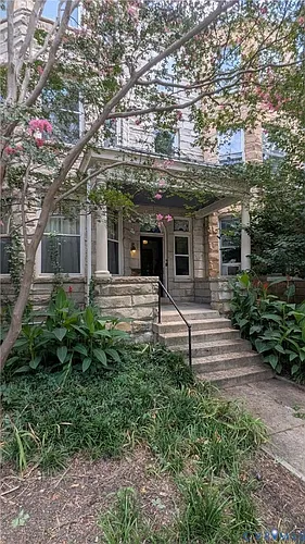 1620 Grove Ave #1 Photo 1