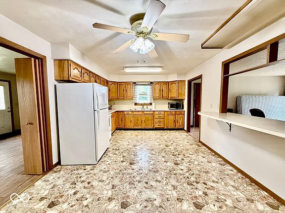 4th image of 12099 E Davis Ave
