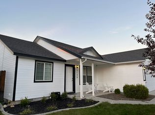 3128 W Lost Rapids Dr, Meridian, ID 83646