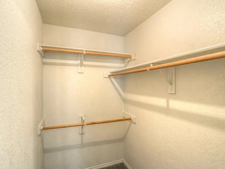 2801B Lucille Dr — Photo 8