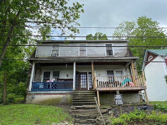 1st image of 342 E 4th St