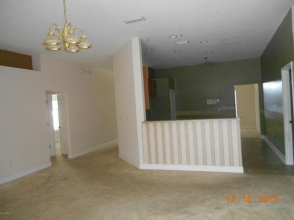3rd image of 633 Lookout Lakes Dr