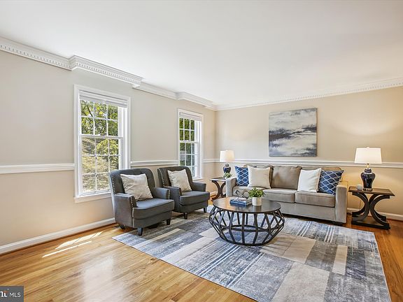 4th image of 4221 Wilton Woods Ln