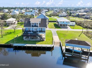 11325 Texas St, Bay Saint Louis, MS 39520