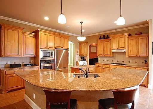 2nd image of 1060 Terrace Dr