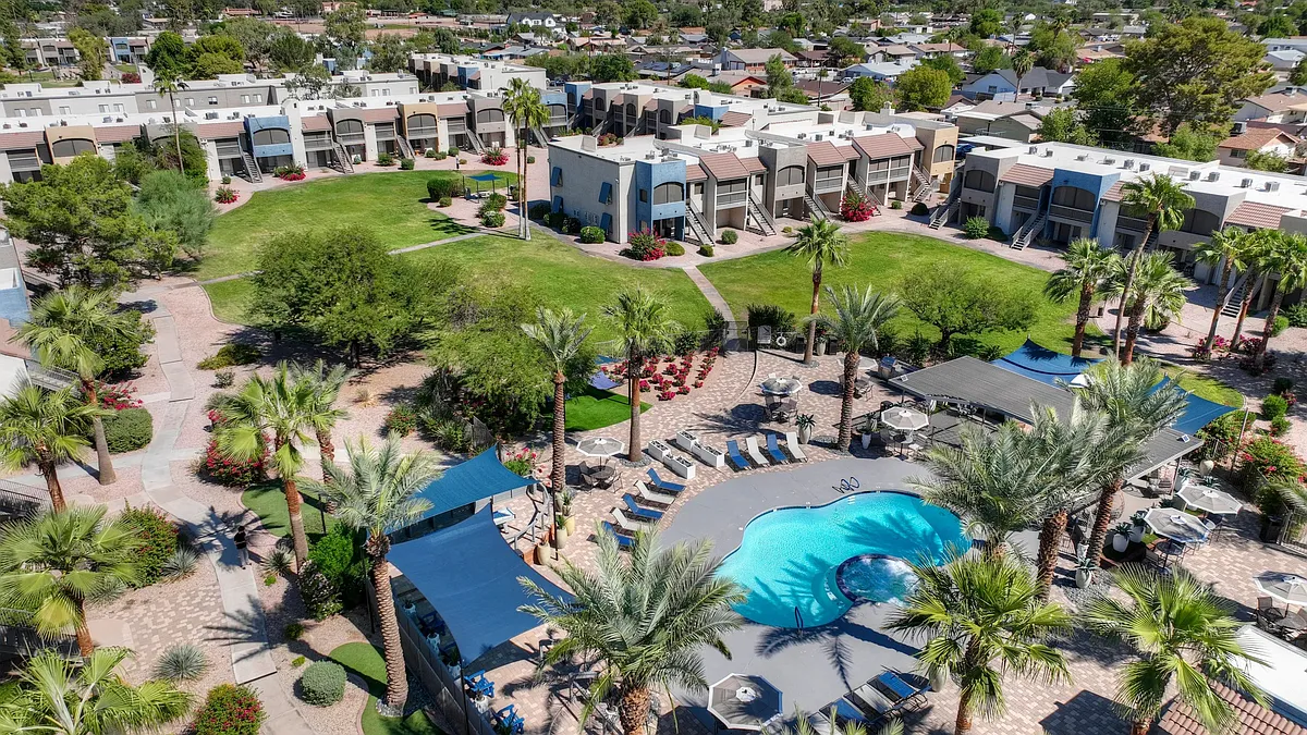 Discover the lush courtyard ambiance, featuring vibrant outdoor activities and tranquil spaces at Level 550 everything under the sun to fit your mood. - Level 550