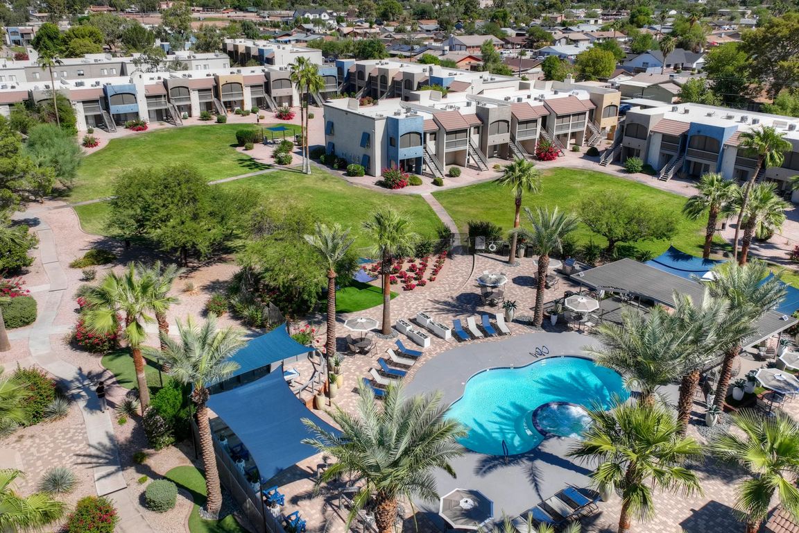 Discover the lush courtyard ambiance, featuring vibrant outdoor activities and tranquil spaces at Level 550 everything under the sun to fit your mood.