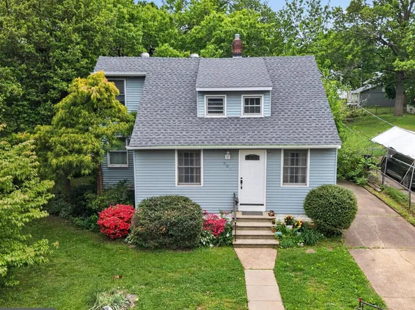 306 Anna Ave, Maple Shade, NJ 08052