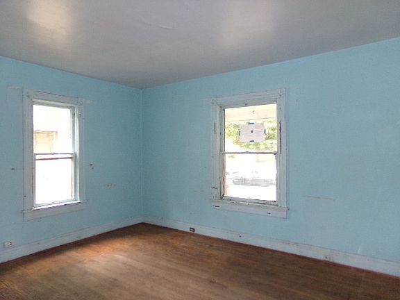 4th image of 569 S Wildwood Ave