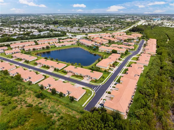 1089 Normandie Way, Vero Beach, FL 32960