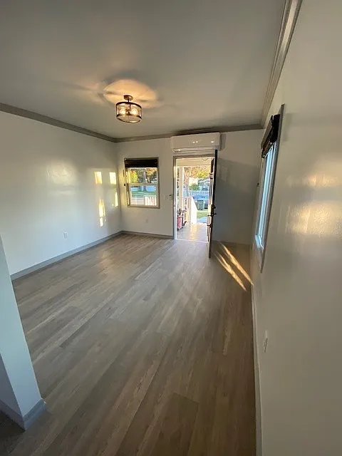 1 bed, 700 sqft, $2,050 — Photo 4