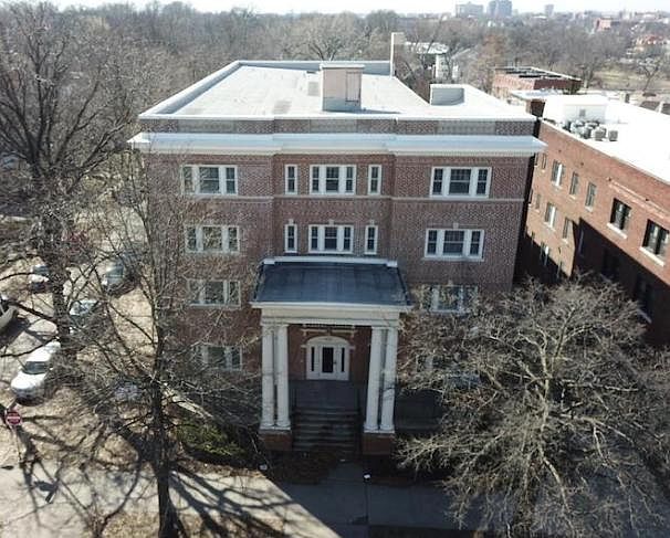1st image of 409 E Armour Blvd #202