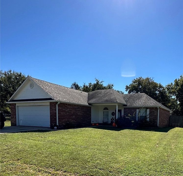 1st image of 463 Lara Ave