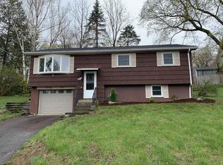 29 Irving St, Spencer, MA 01562