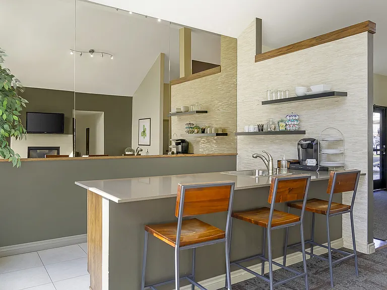 Community Kitchen & Coffee Bar