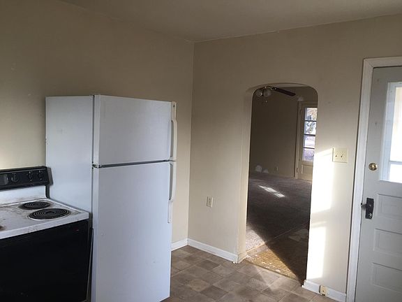 4th image of 427 Navarre St