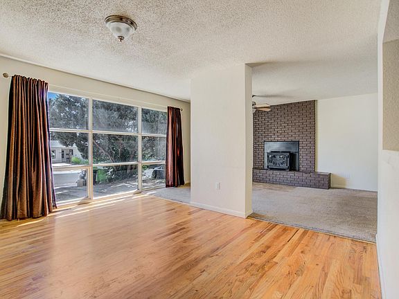 4th image of 316 Edgewood Dr