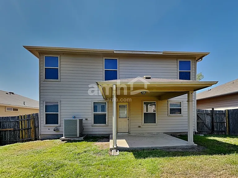 212 Hereford St — Photo 25