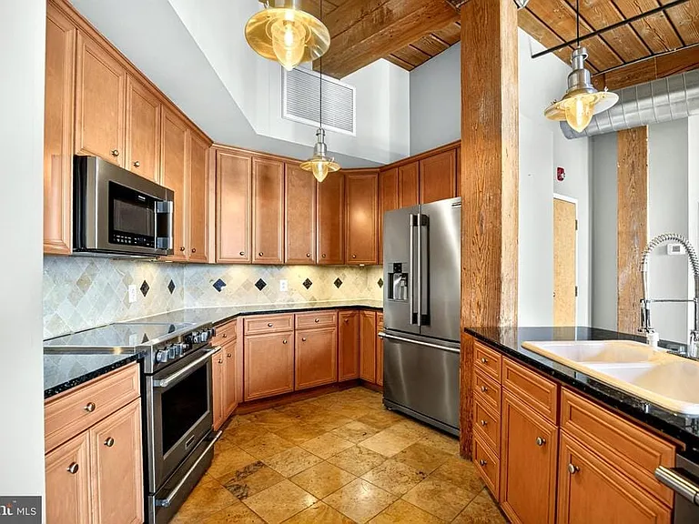 1147-53 N 4th St #4B — Photo 8