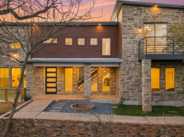 316 Tall Forest Dr, Bastrop, TX 78602