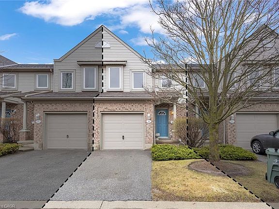 2nd image of 26 Roehampton Cres