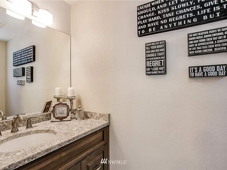 17531 NE 88th Pl — Photo 11