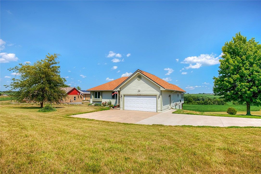5241 SE 104th St, Runnells, IA 50237 Zillow