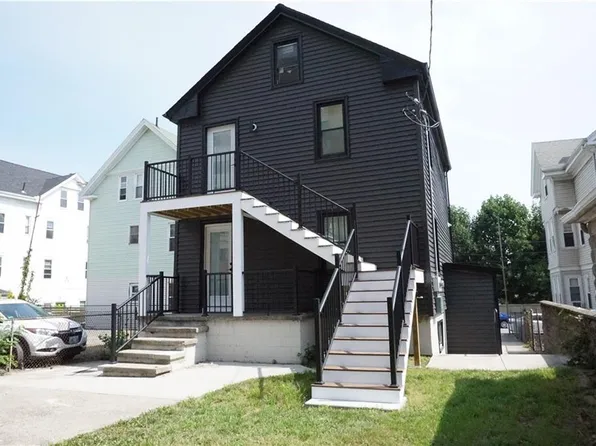 39 Schofield St, Providence, RI 02903