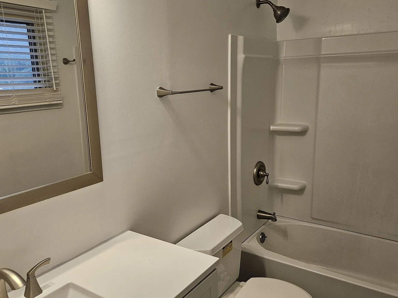 Steelcrest Apartments — Photo 3