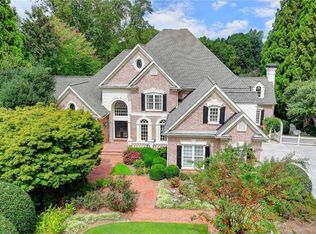 5995 Whitestone Ln, Suwanee, GA 30024