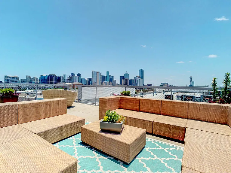 Trinity Loft — Photo 4