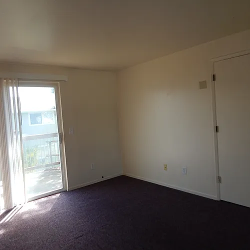 1346 Hawthorne Ave #D Photo 1