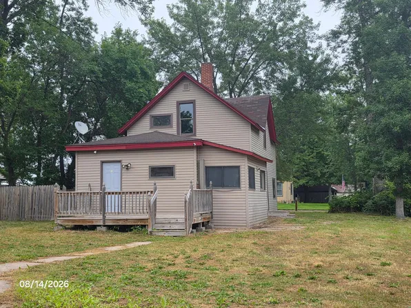 31 E Ripley St, Litchfield, MN 55355