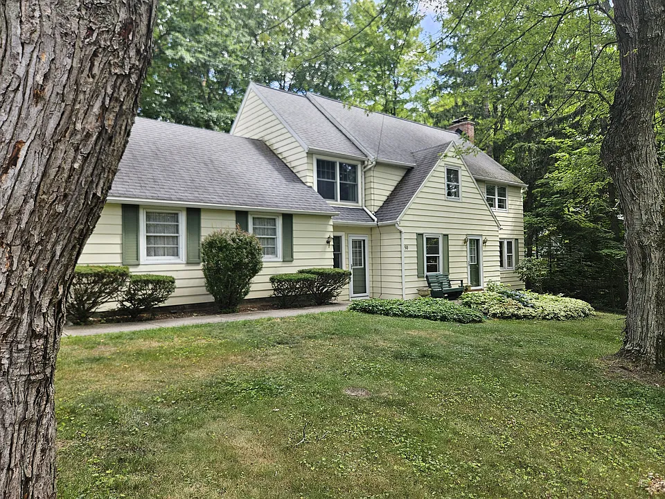 50 Larned Ln