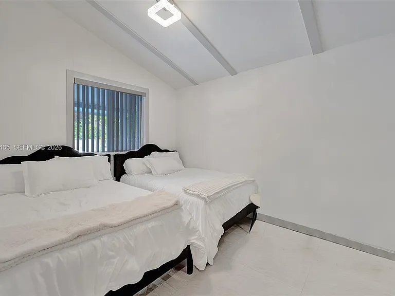 4541 SW 26th Ter — Photo 48